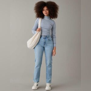 AE American Eagle LONG-SLEEVE CROPPED MOCK NECK HEY BABY TEE